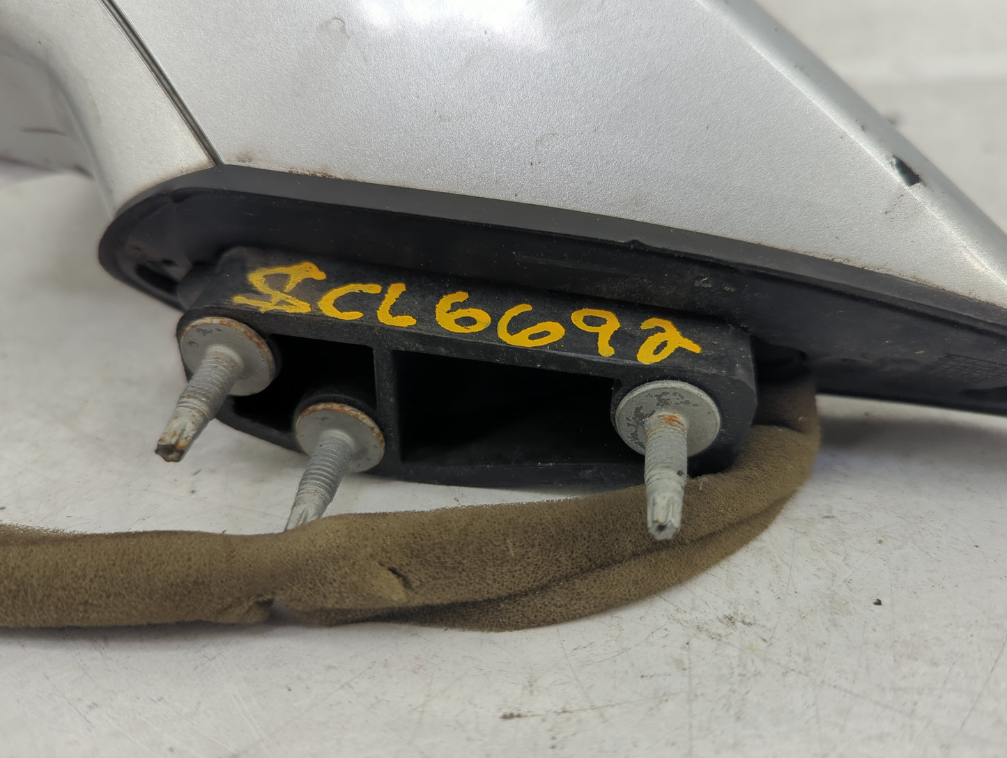 2010-2015 Chevrolet Camaro Driver Side View Mirror - Left Door Mirror OEM Used - Oemusedautoparts1.com