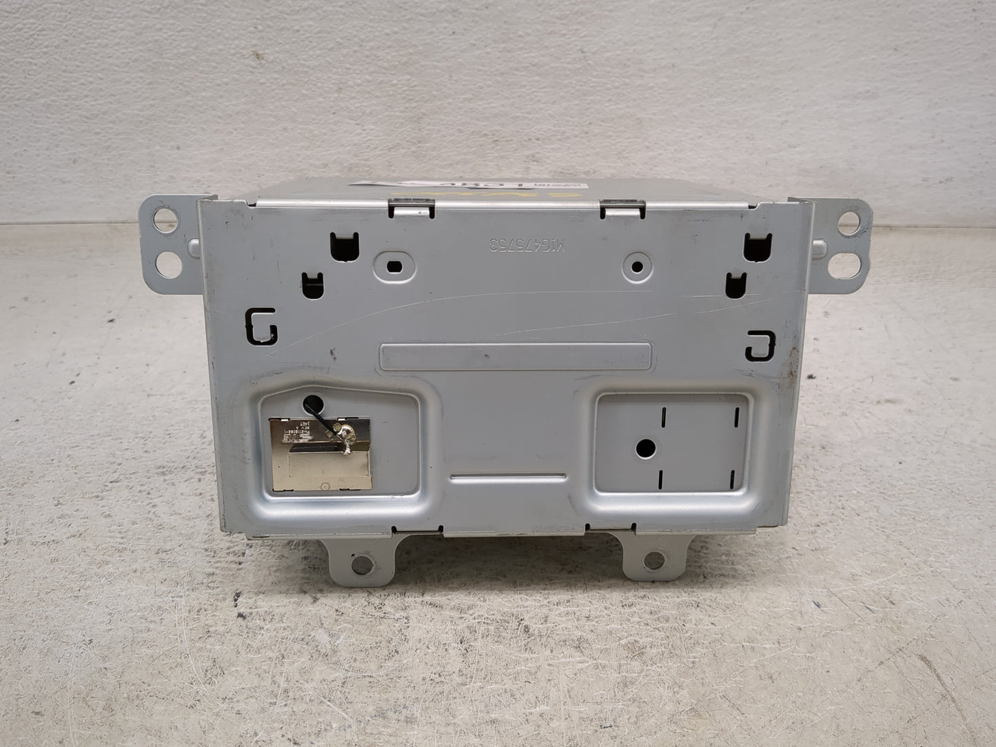 2015 Chevrolet Camaro Radio AM FM Cd Player Receiver Replacement P/N:23495142 GA-130-COLR, DOXAE3H1 Fits Fits 2016 OEM Used 