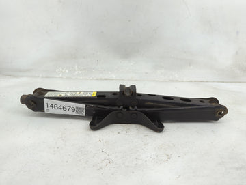 2015 Chevrolet Camaro Spare Scissor Car Jack - Oemusedautoparts1.com