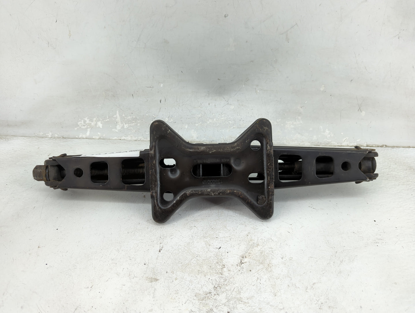 2015 Chevrolet Camaro Spare Scissor Car Jack - Oemusedautoparts1.com