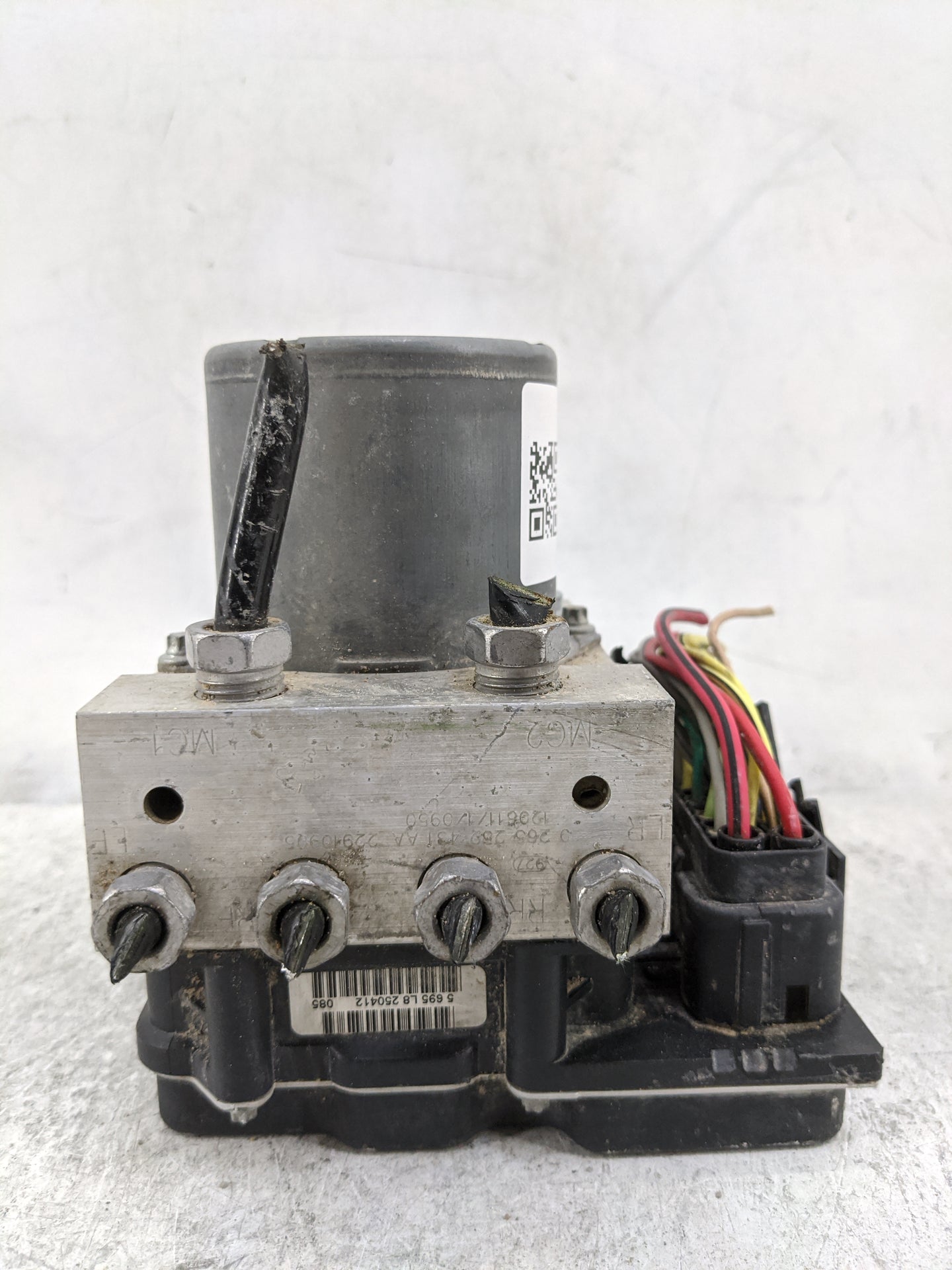 2012-2015 Chevrolet Camaro ABS Pump Control Module Replacement P/N:0265950836 0265250412 Fits Fits 2012 2013 2014 2015 OEM U