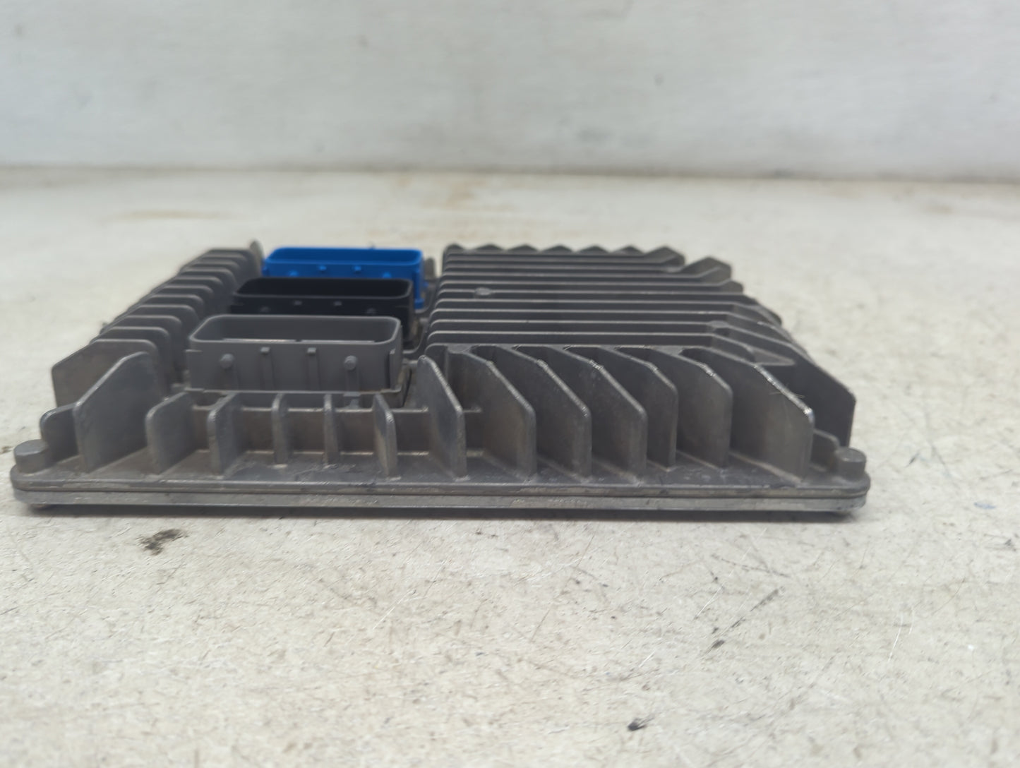2013-2015 Chevrolet Camaro PCM Engine Control Computer ECU ECM PCU OEM P/N:12654752 12653998 Fits Fits 2013 2014 2015 2016 O