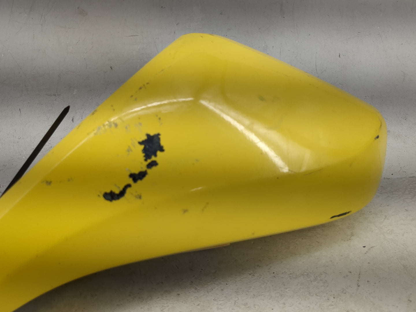 2010-2015 Chevrolet Camaro Driver Side View Mirror - Left Door Mirror OEM Used - Oemusedautoparts1.com