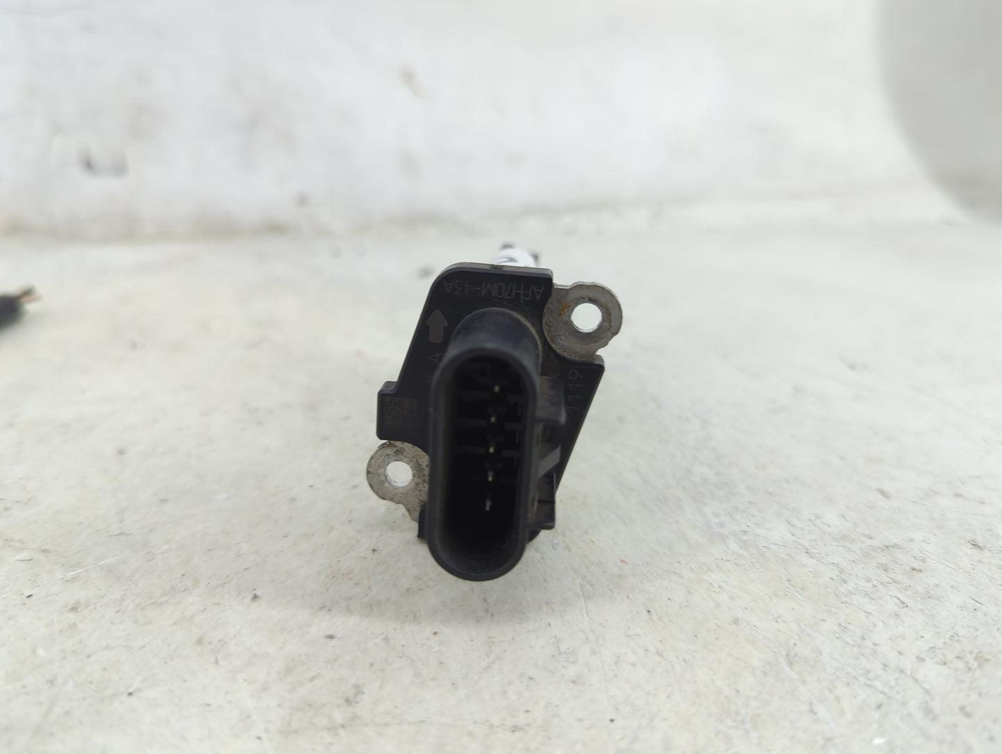 2015 Chevrolet Camaro Mass Air Flow Meter Maf - Oemusedautoparts1.com