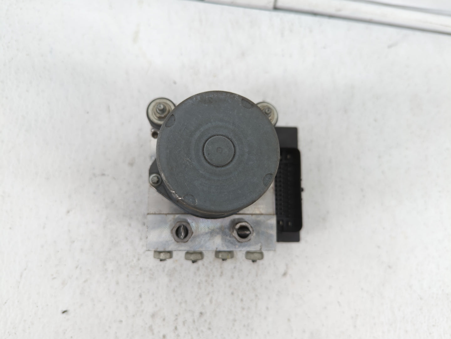 2012-2015 Chevrolet Camaro ABS Pump Control Module Replacement P/N:22914250 22873642, 22807507 Fits Fits 2012 2013 2014 2015