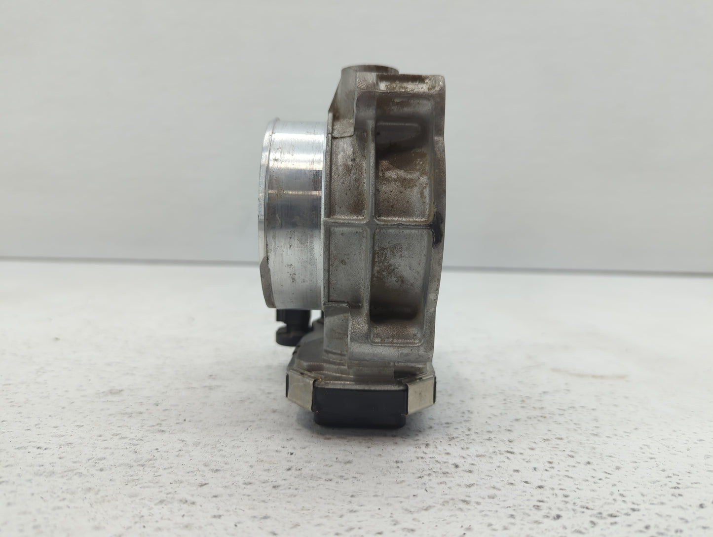 2012-2015 Chevrolet Camaro Throttle Body P/N:12632172BA Fits Fits 2012 2013 2014 2015 2016 2017 2018 2019 2020 2021 2022 OEM