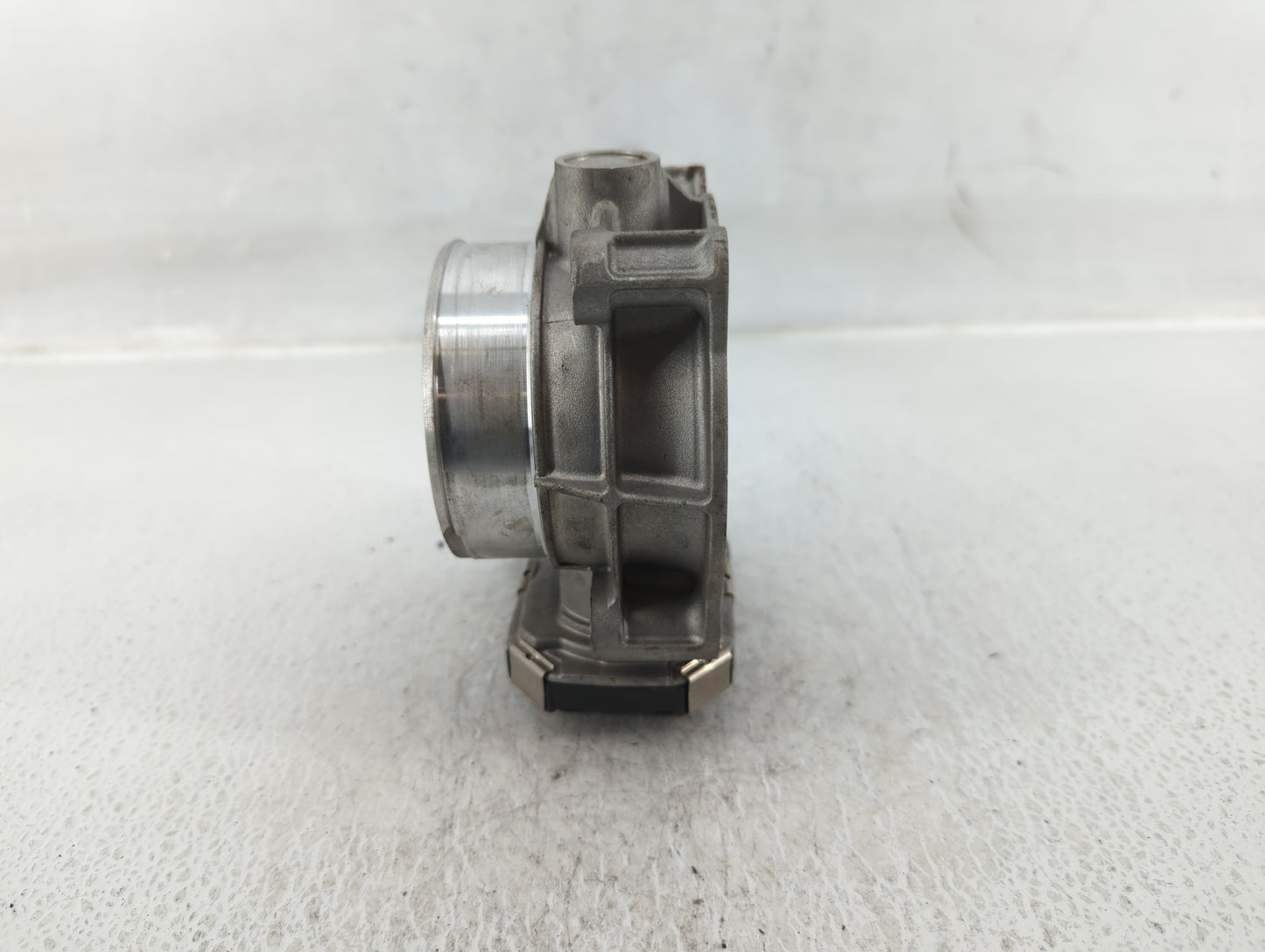 2015 Chevrolet Camaro Throttle Body P/N:12632172BA Fits OEM Used Auto Parts - Oemusedautoparts1.com