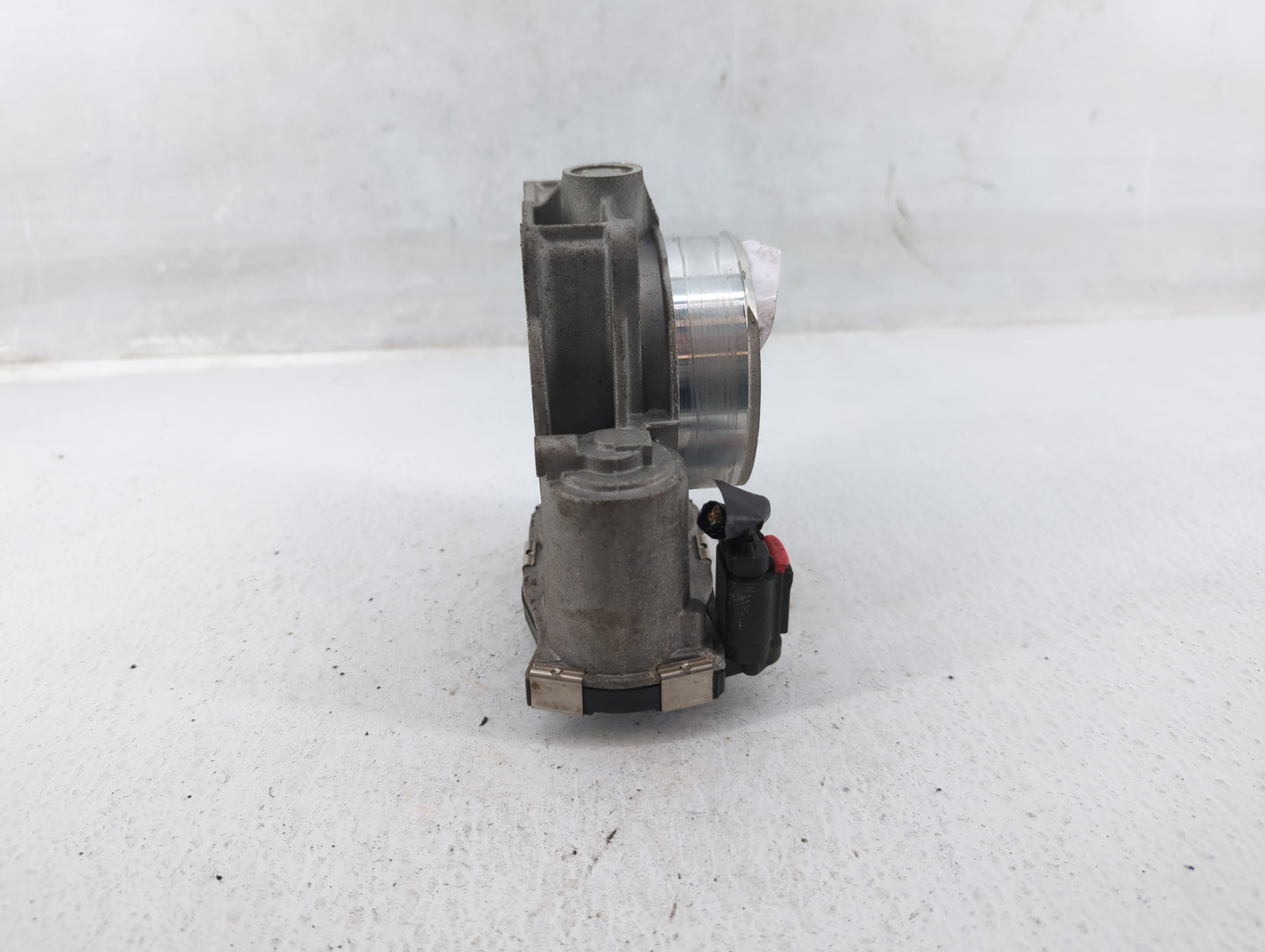 2015 Chevrolet Camaro Throttle Body P/N:12632172BA Fits OEM Used Auto Parts - Oemusedautoparts1.com