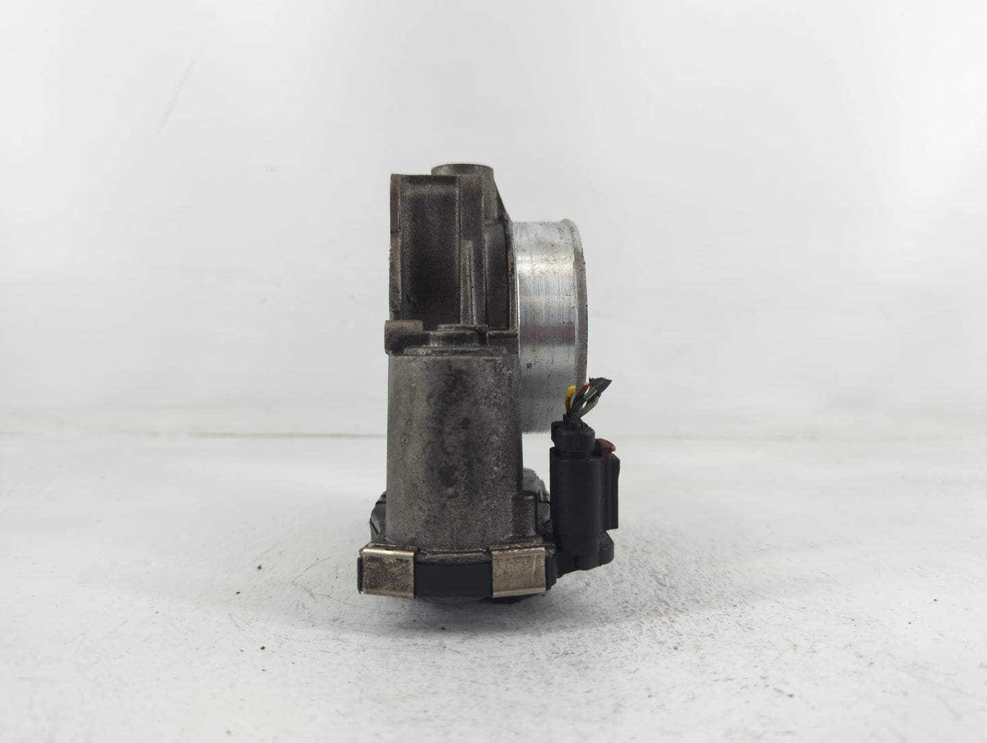 2012-2015 Chevrolet Camaro Throttle Body P/N:12632172BA Fits Fits 2012 2013 2014 2015 2016 2017 2018 2019 2020 2021 2022 OEM