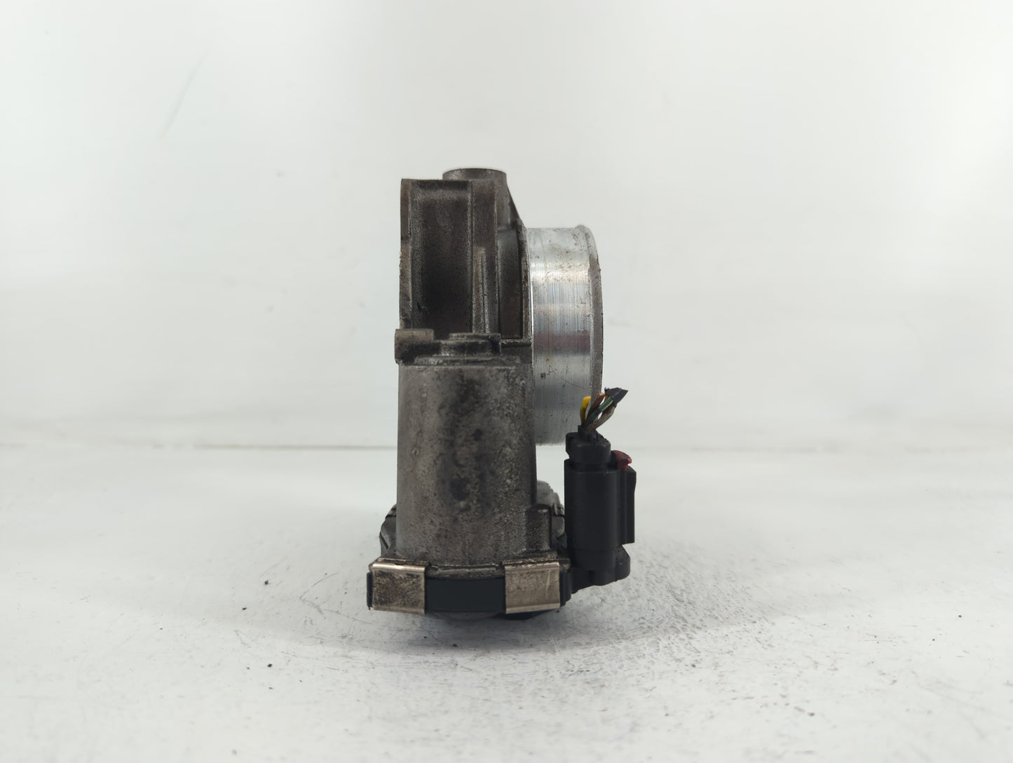 2012-2015 Chevrolet Camaro Throttle Body P/N:12632172BA Fits Fits 2012 2013 2014 2015 2016 2017 2018 2019 2020 2021 2022 OEM