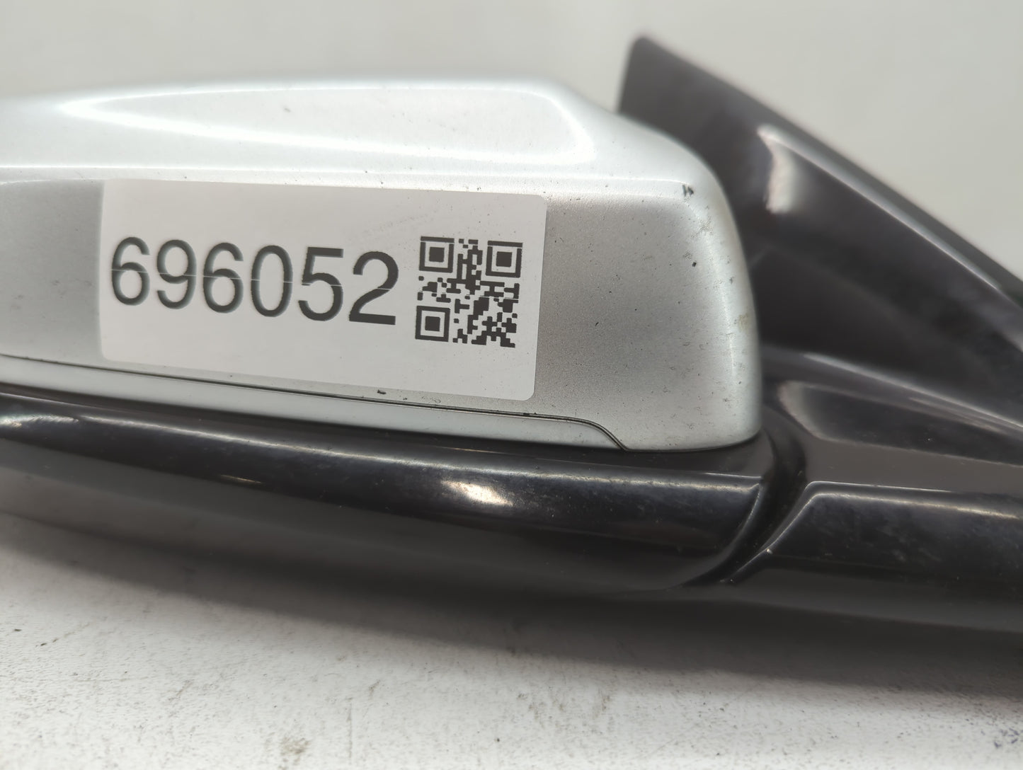 2010-2015 Chevrolet Camaro Passenger Side View Mirror - Right Door Mirror OEM Used - Oemusedautoparts1.com