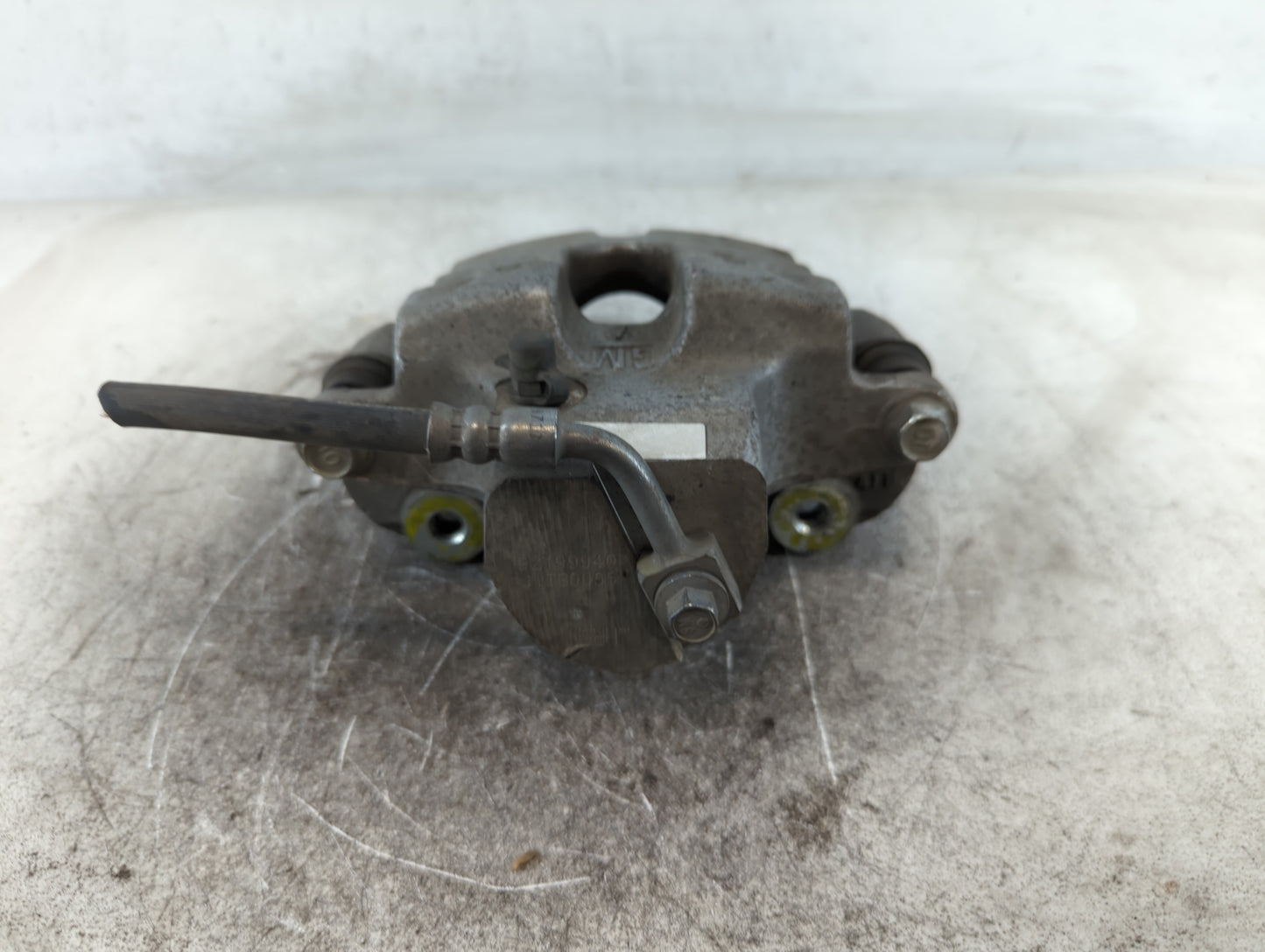 2010-2015 Chevrolet Camaro Front Passenger Right Brake Caliper 699680 - Oemusedautoparts1.com
