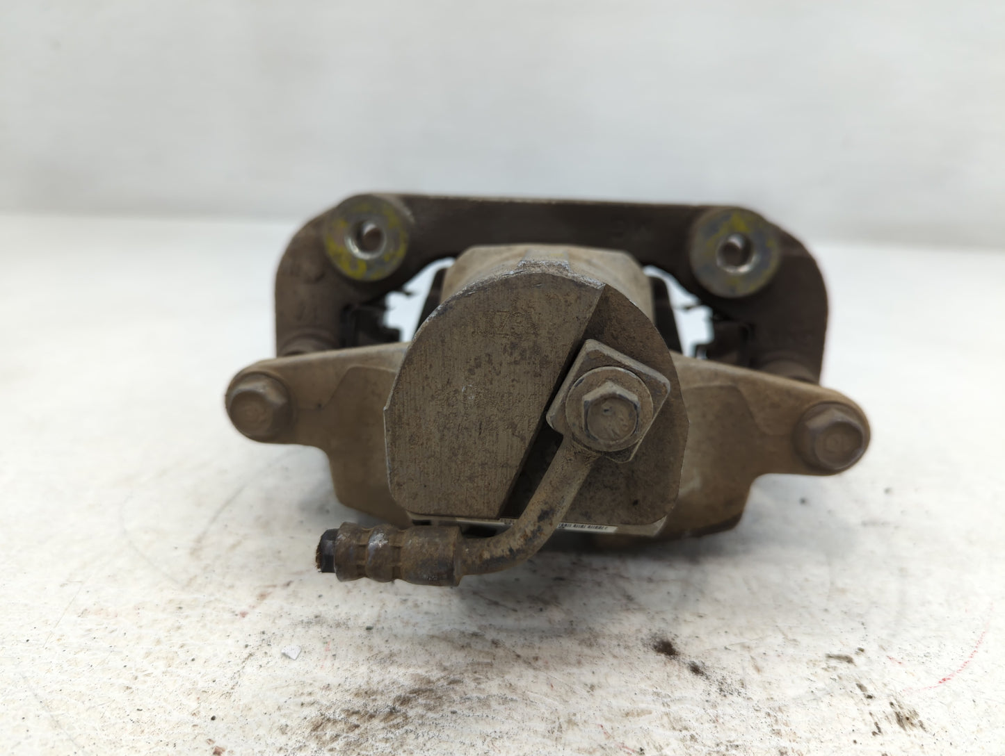 2010-2015 Chevrolet Camaro Front Driver Left Brake Caliper - Oemusedautoparts1.com