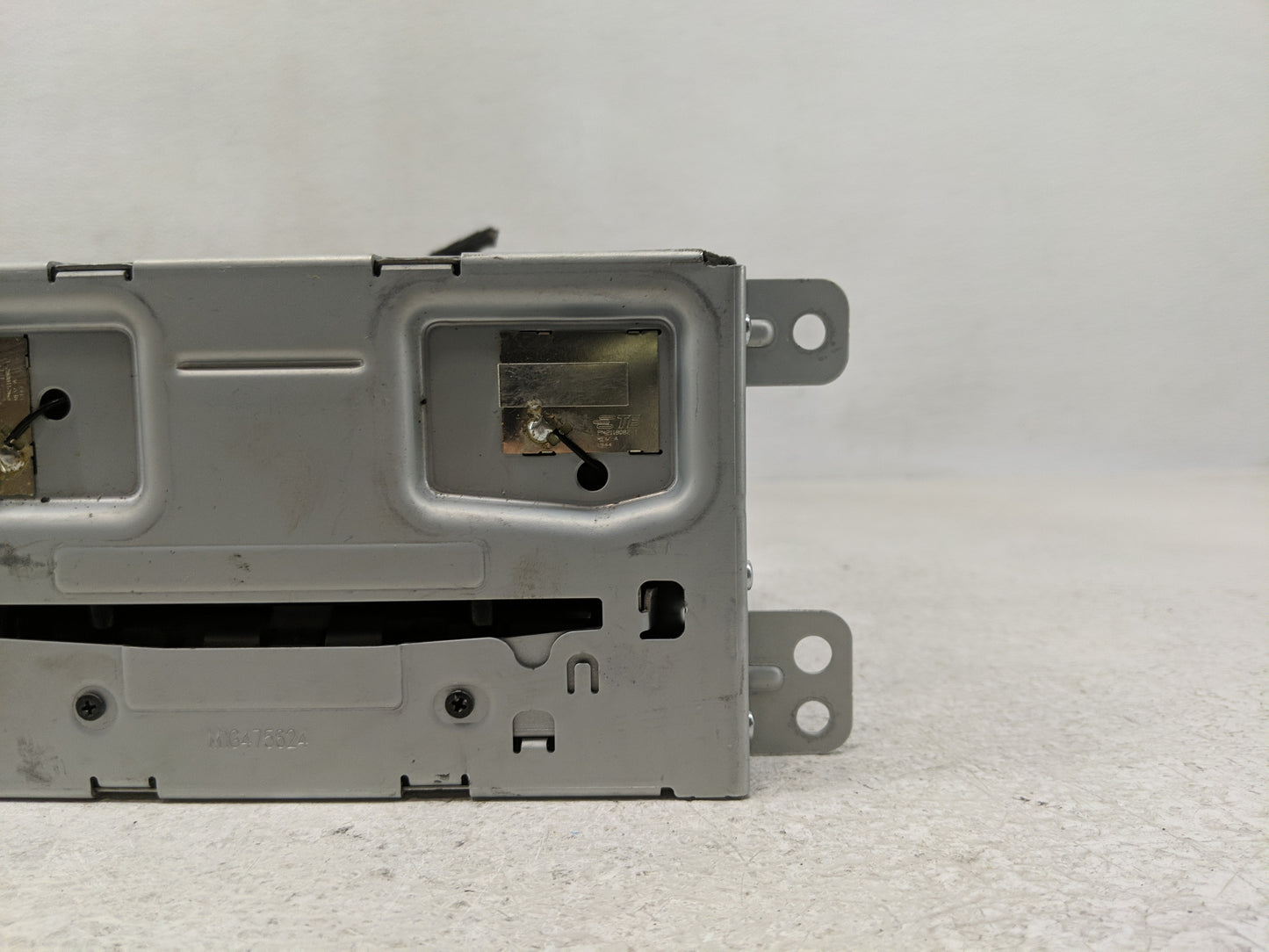 2015 Chevrolet Caprice Radio AM FM Cd Player Receiver Replacement P/N:23476254 Fits OEM Used Auto Parts - Oemusedautoparts1.