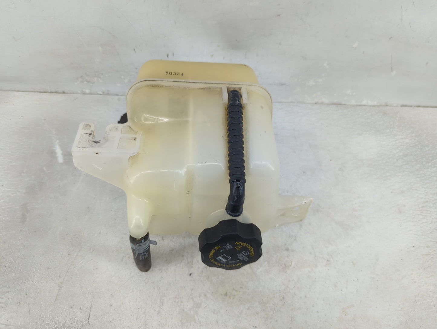 2012 Captiva Sport Windshield Washer Fluid Reservoir Bottle Oem - Oemusedautoparts1.com
