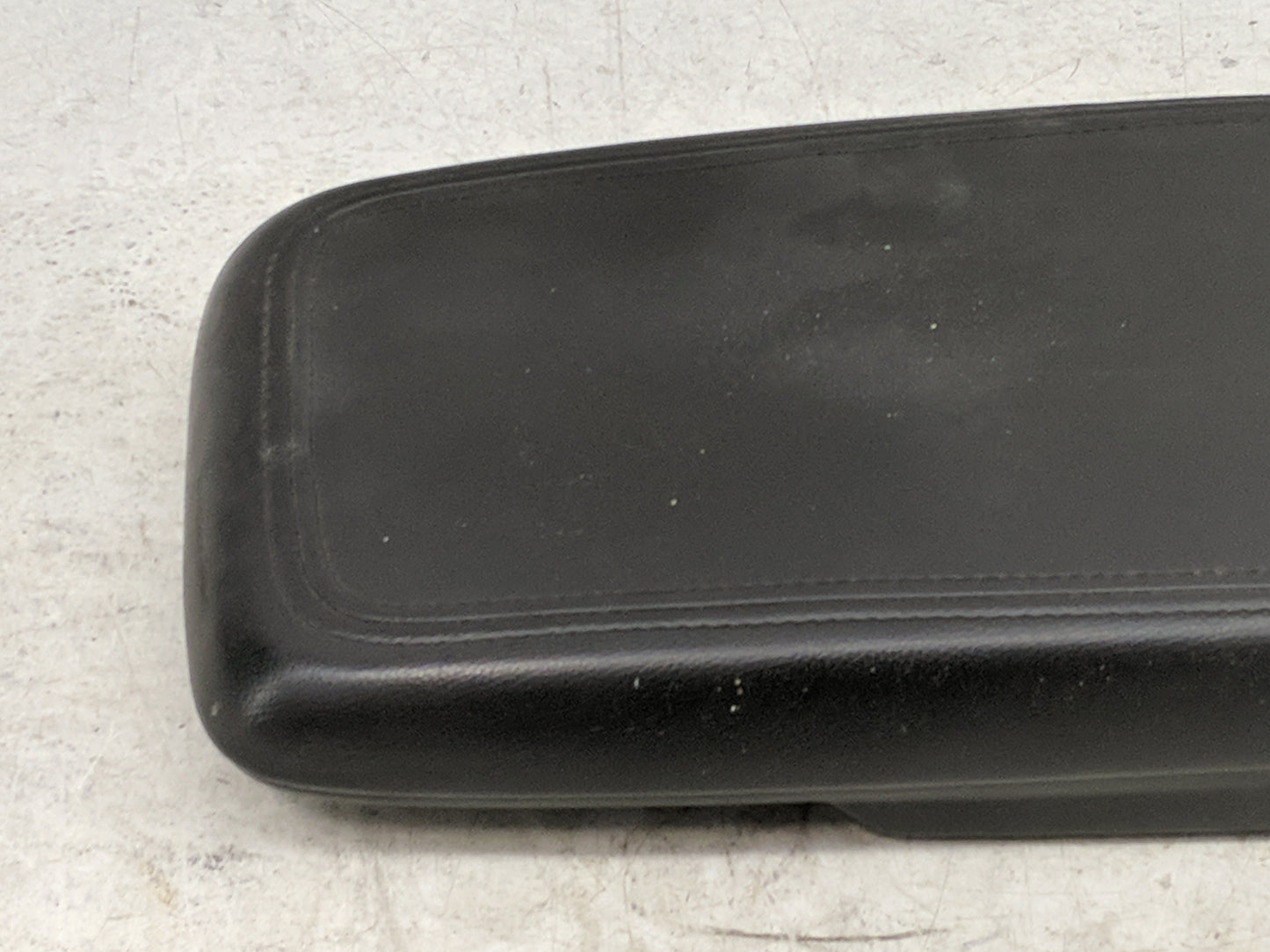 2015 Chevrolet Captiva Sport Center Console Armrest Cover Lid Fits OEM Used Auto Parts - Oemusedautoparts1.com