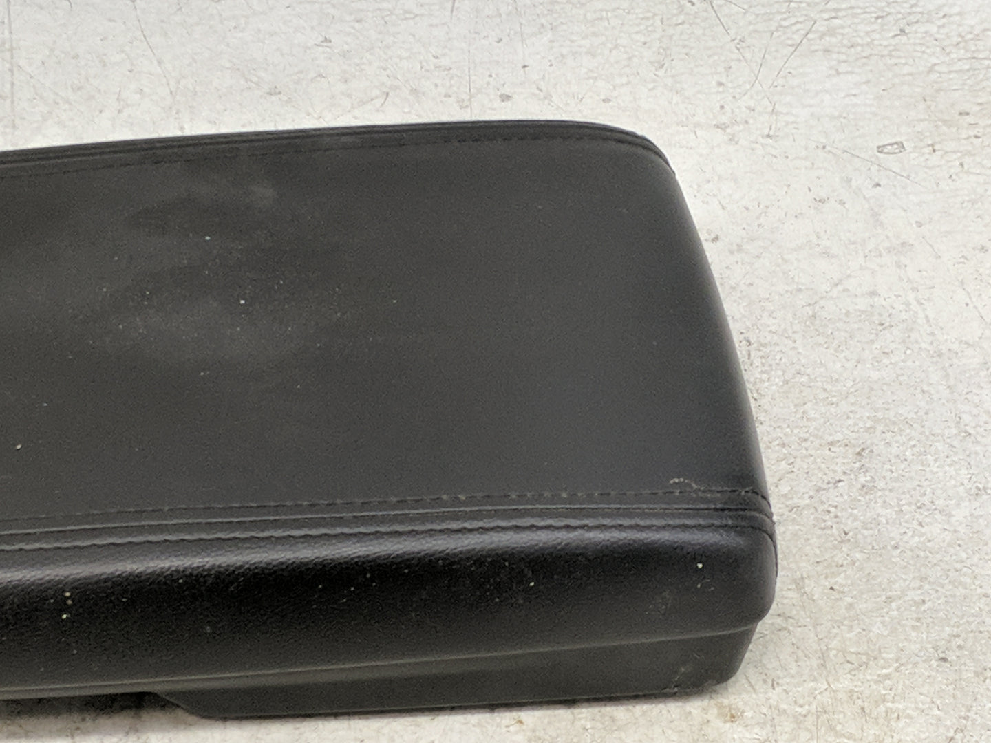 2015 Chevrolet Captiva Sport Center Console Armrest Cover Lid Fits OEM Used Auto Parts - Oemusedautoparts1.com