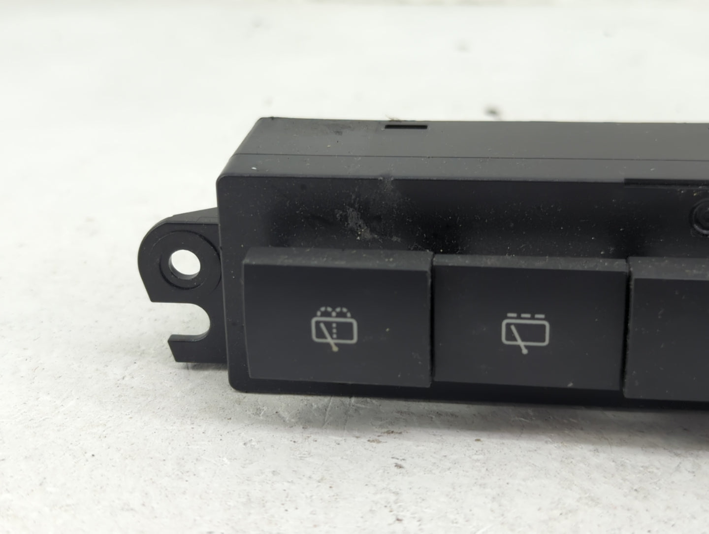 2015 Chevrolet Captiva Sport Hazard Switch F333|20787627-120905 - Oemusedautoparts1.com
