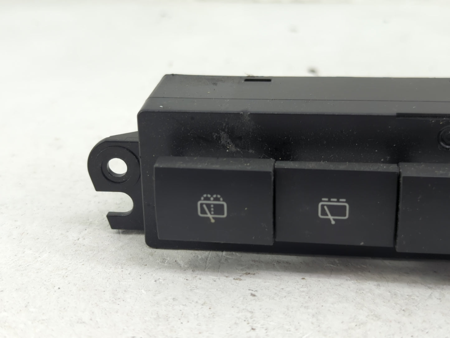 2015 Chevrolet Captiva Sport Hazard Switch F333|20787627-120905 - Oemusedautoparts1.com