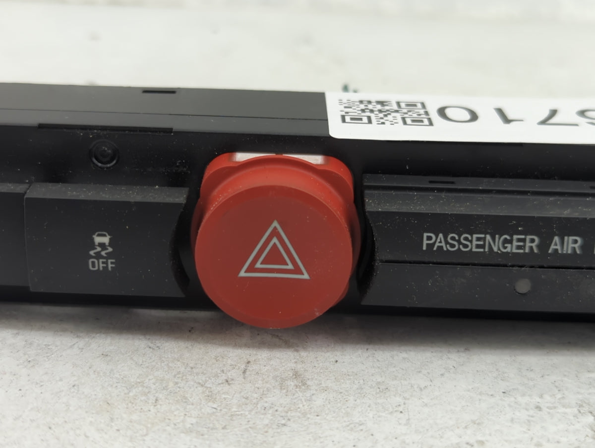 2015 Chevrolet Captiva Sport Hazard Switch F333|20787627-120905 - Oemusedautoparts1.com