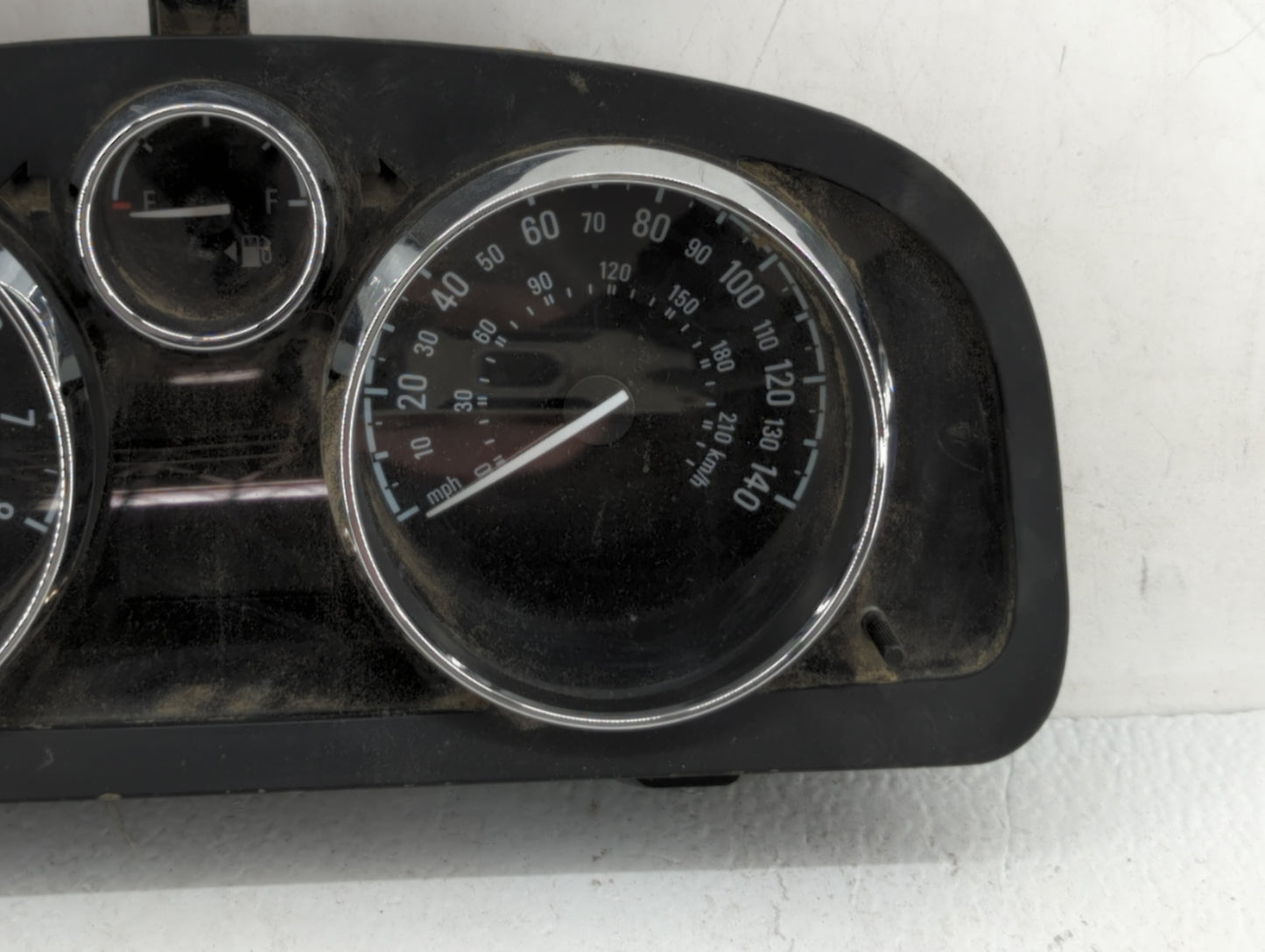 2014-2015 Chevrolet Captiva Sport Instrument Cluster Speedometer Gauges P/N:23214712 Fits Fits 2014 2015 OEM Used Auto Parts