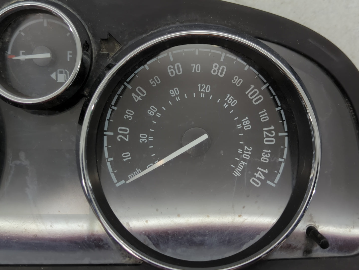 2014-2015 Chevrolet Captiva Sport Instrument Cluster Speedometer Gauges P/N:140513 23214712 Fits Fits 2014 2015 OEM Used Aut
