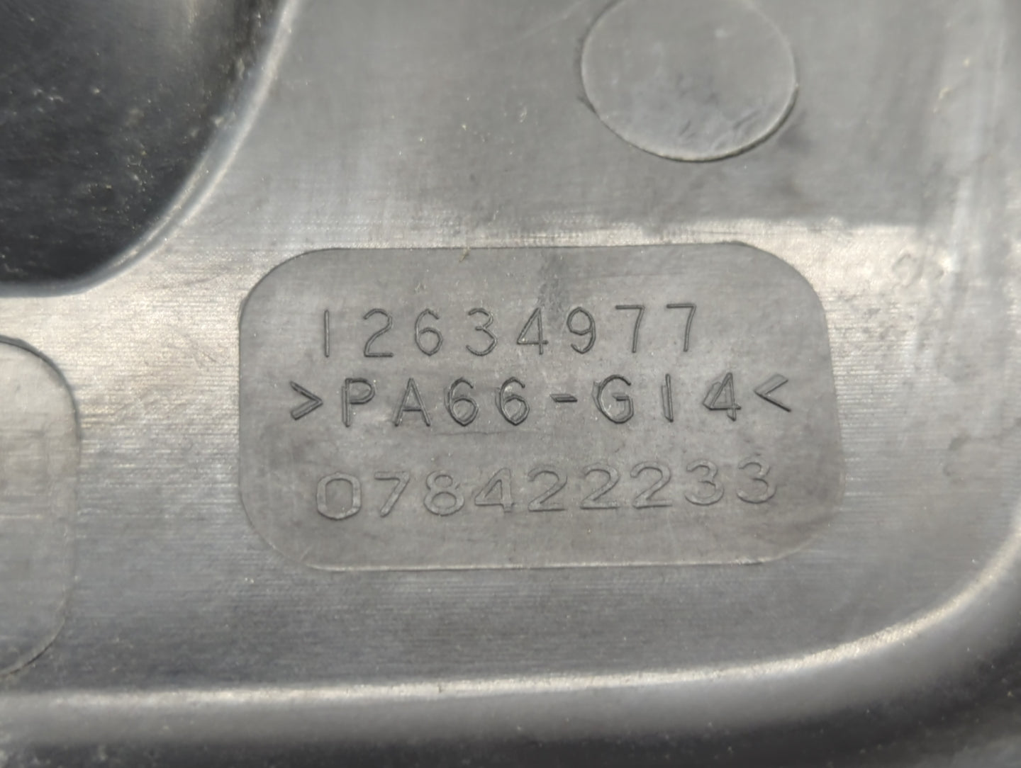 2015 Chevrolet Captiva Sport Engine Cover - Oemusedautoparts1.com