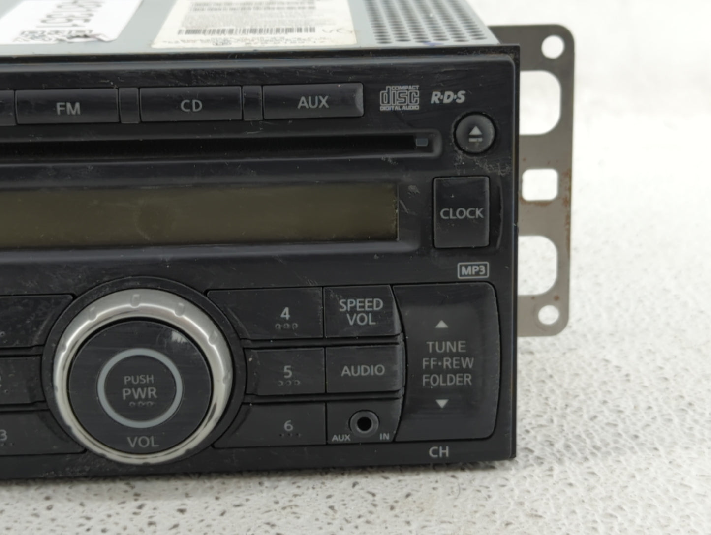 2015-2017 Chevrolet City Express Am Fm Cd Player Radio Receiver - Oemusedautoparts1.com