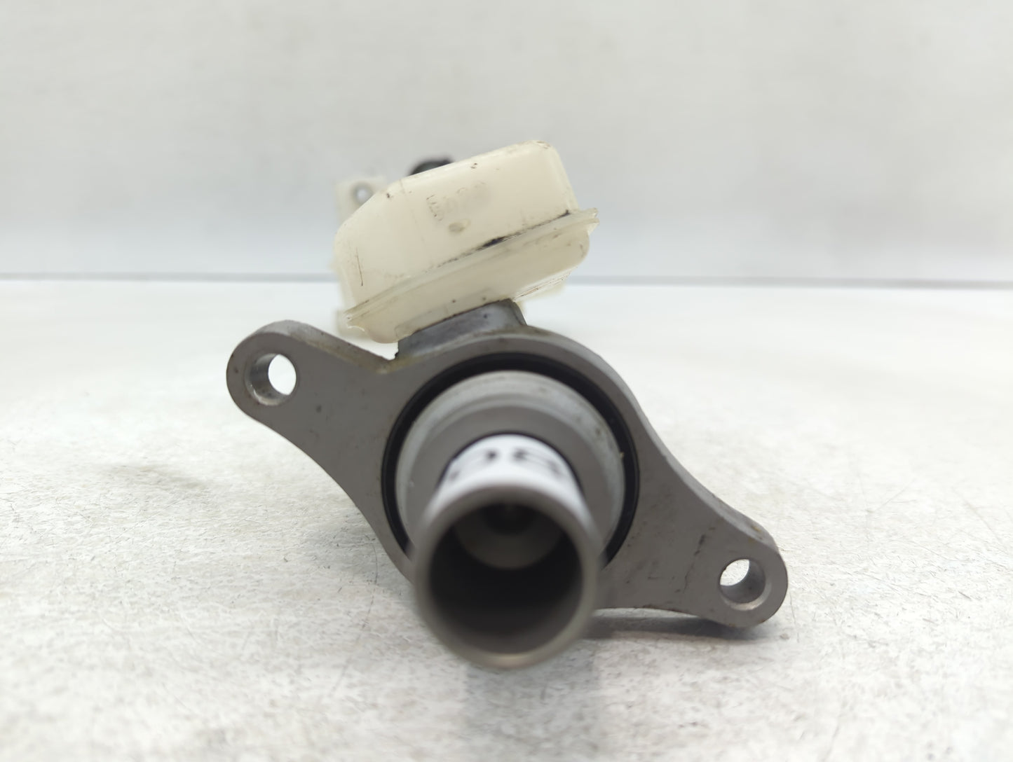 2015-2018 Chevrolet City Express Brake Master Cylinder - Oemusedautoparts1.com
