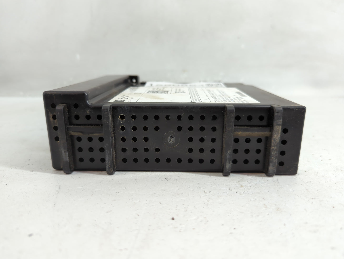 2015 Chevrolet Colorado Radio AM FM Cd Player Receiver Replacement P/N:1359 6614 Fits OEM Used Auto Parts - Oemusedautoparts