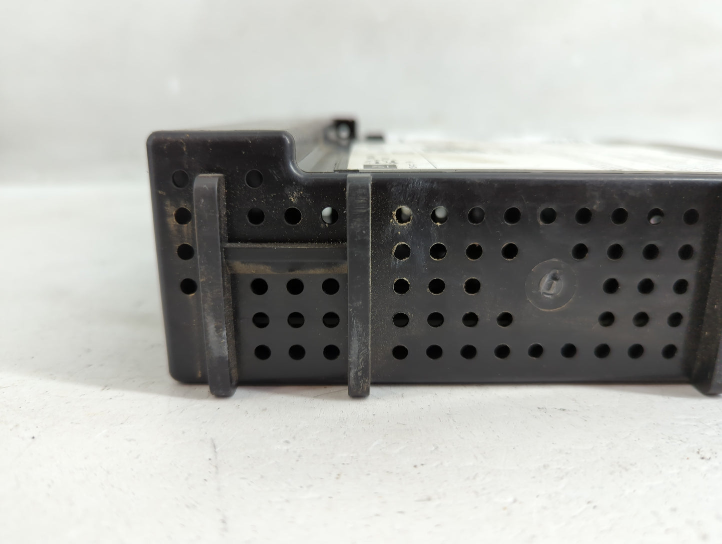 2015 Chevrolet Colorado Radio AM FM Cd Player Receiver Replacement P/N:1359 6614 Fits OEM Used Auto Parts - Oemusedautoparts