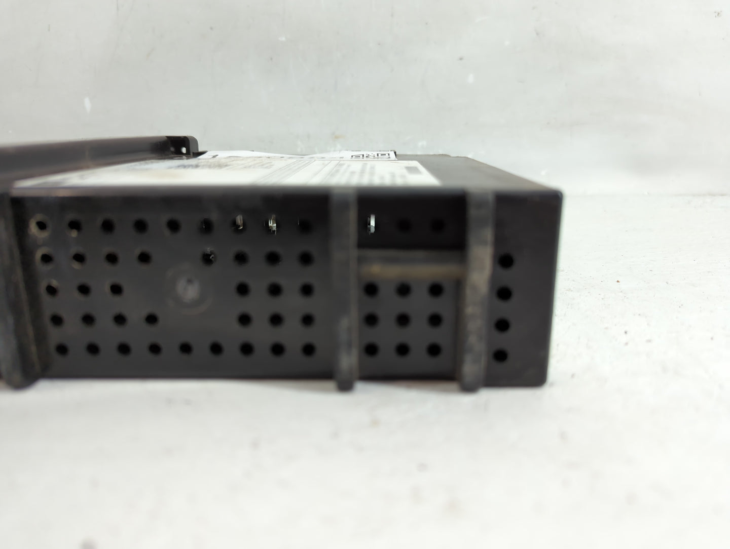 2015 Chevrolet Colorado Radio AM FM Cd Player Receiver Replacement P/N:1359 6614 Fits OEM Used Auto Parts - Oemusedautoparts