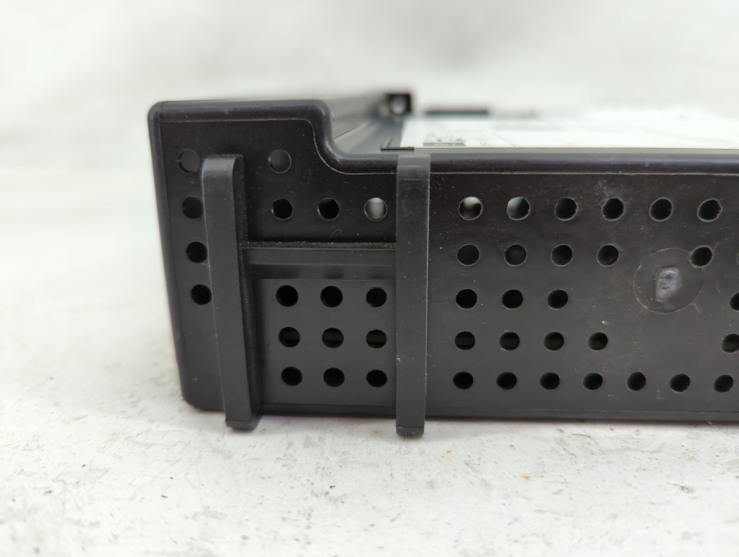 2015 Chevrolet Colorado Radio AM FM Cd Player Receiver Replacement P/N:13596614 Fits OEM Used Auto Parts - Oemusedautoparts1