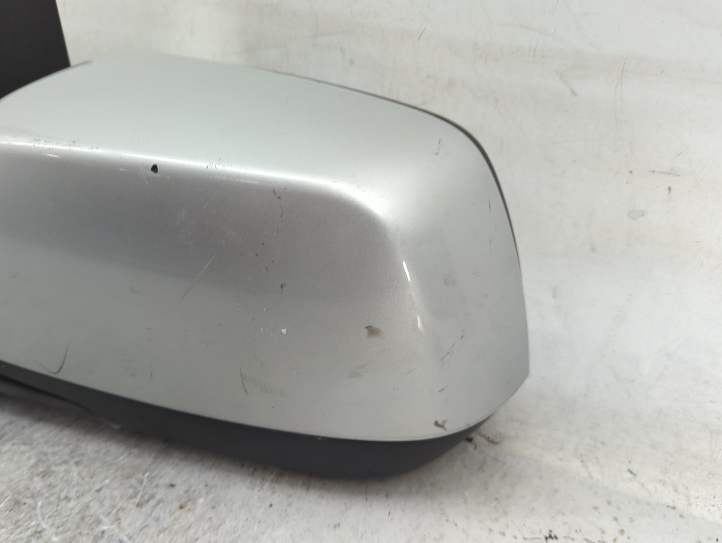 2015-2017 Chevrolet Colorado Driver Side View Mirror - Left Door Mirror OEM Used - Oemusedautoparts1.com