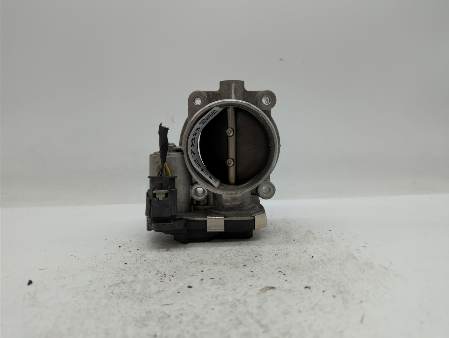2015-2016 Chevrolet Colorado Throttle Body P/N:12670981AA 12632172BA Fits Fits 2012 2013 2014 2015 2016 2017 2018 2019 OEM U