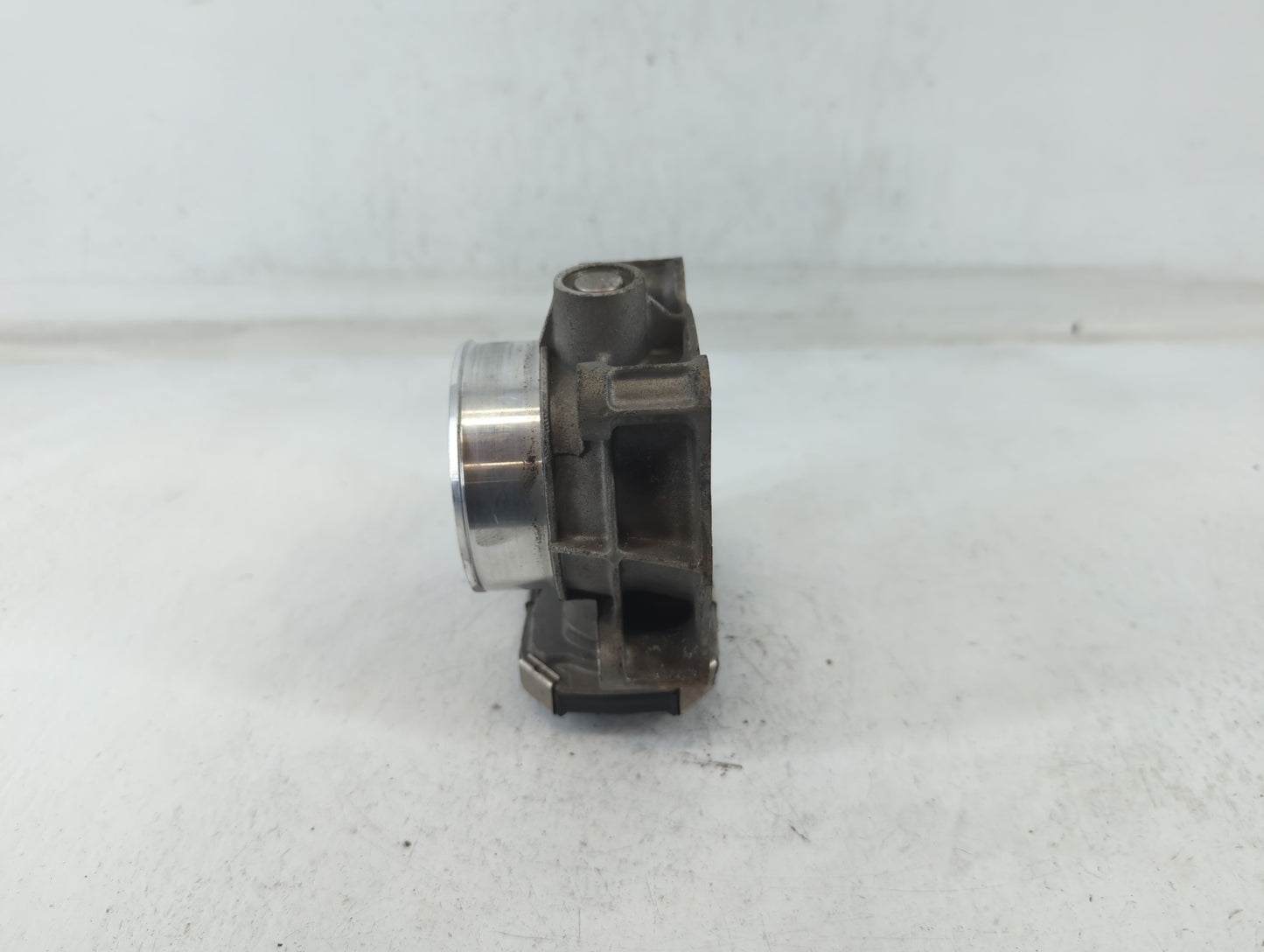 2015 Chevrolet Colorado Throttle Body P/N:12627217DA Fits Fits 2013 2014 2017 2018 2019 2020 OEM Used Auto Parts - Oemusedau
