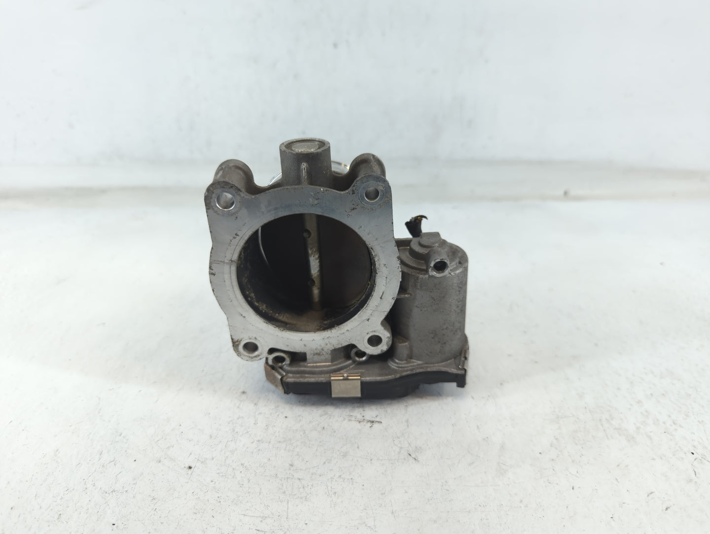 2015 Chevrolet Colorado Throttle Body P/N:12627217DA Fits Fits 2013 2014 2017 2018 2019 2020 OEM Used Auto Parts - Oemusedau