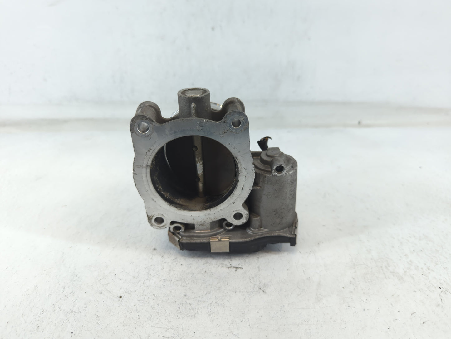2015 Chevrolet Colorado Throttle Body P/N:12627217DA Fits Fits 2013 2014 2017 2018 2019 2020 OEM Used Auto Parts - Oemusedau