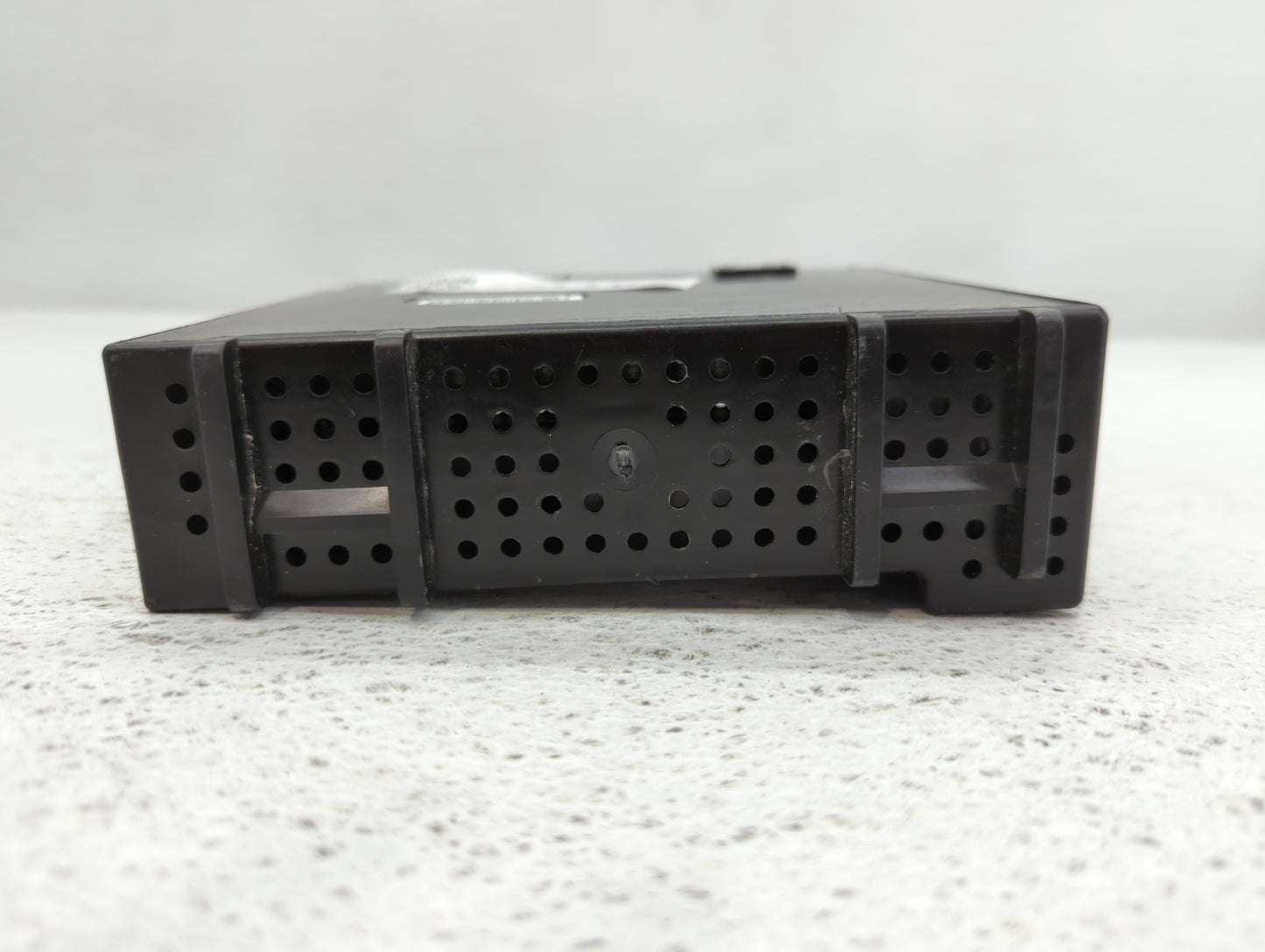 2015 Chevrolet Colorado Radio AM FM Cd Player Receiver Replacement P/N:13596607 Fits Fits 2016 OEM Used Auto Parts - Oemused