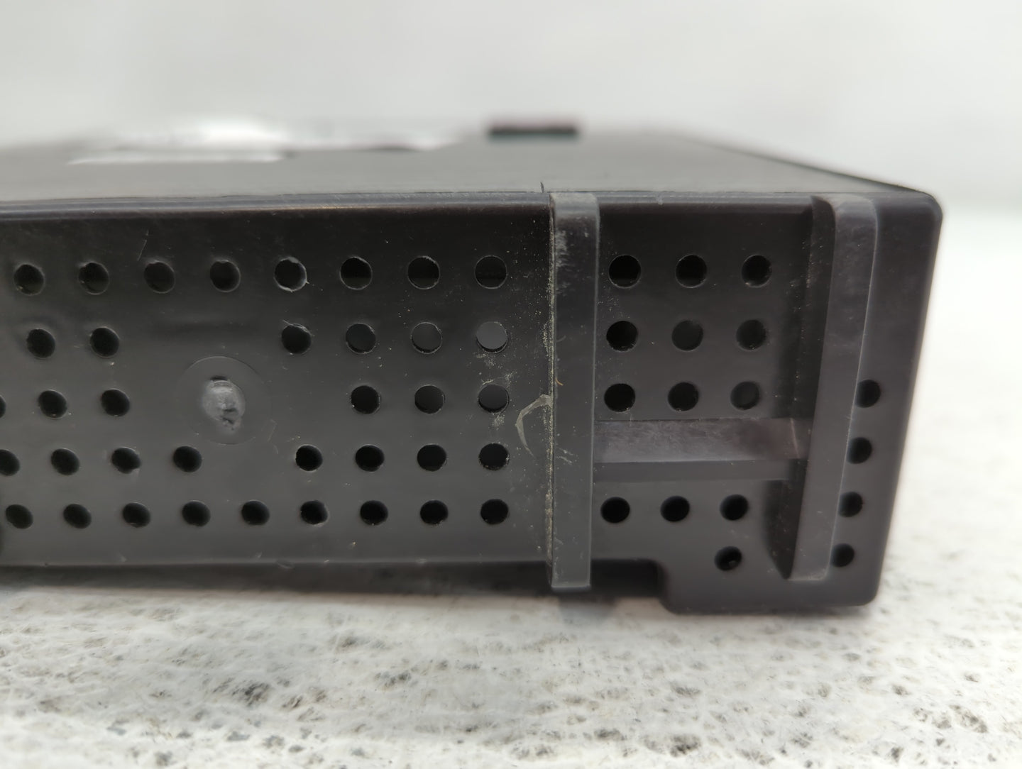 2015 Chevrolet Colorado Radio AM FM Cd Player Receiver Replacement P/N:13596607 Fits Fits 2016 OEM Used Auto Parts - Oemused