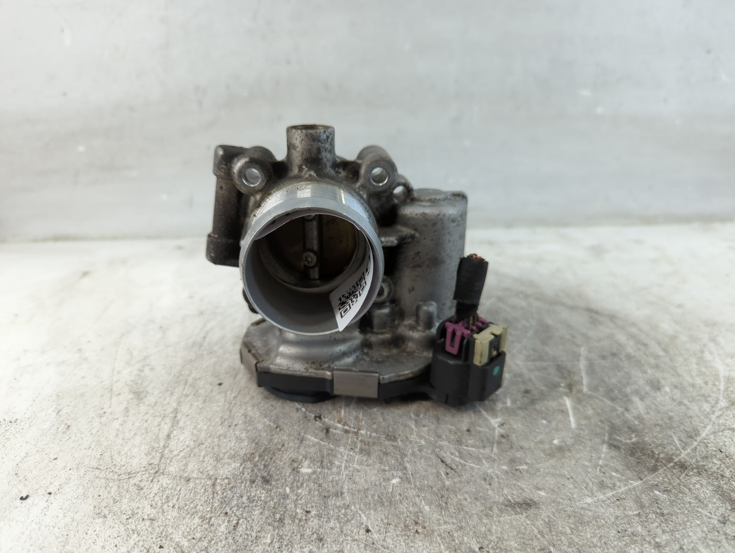 2011-2016 Chevrolet Cruze Throttle Body P/N:55565489 Fits Fits 2011 2012 2013 2014 2015 2016 2017 2018 2019 2020 2021 OEM Us