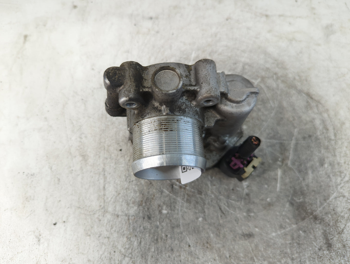 2011-2016 Chevrolet Cruze Throttle Body P/N:55565489 Fits Fits 2011 2012 2013 2014 2015 2016 2017 2018 2019 2020 2021 OEM Us