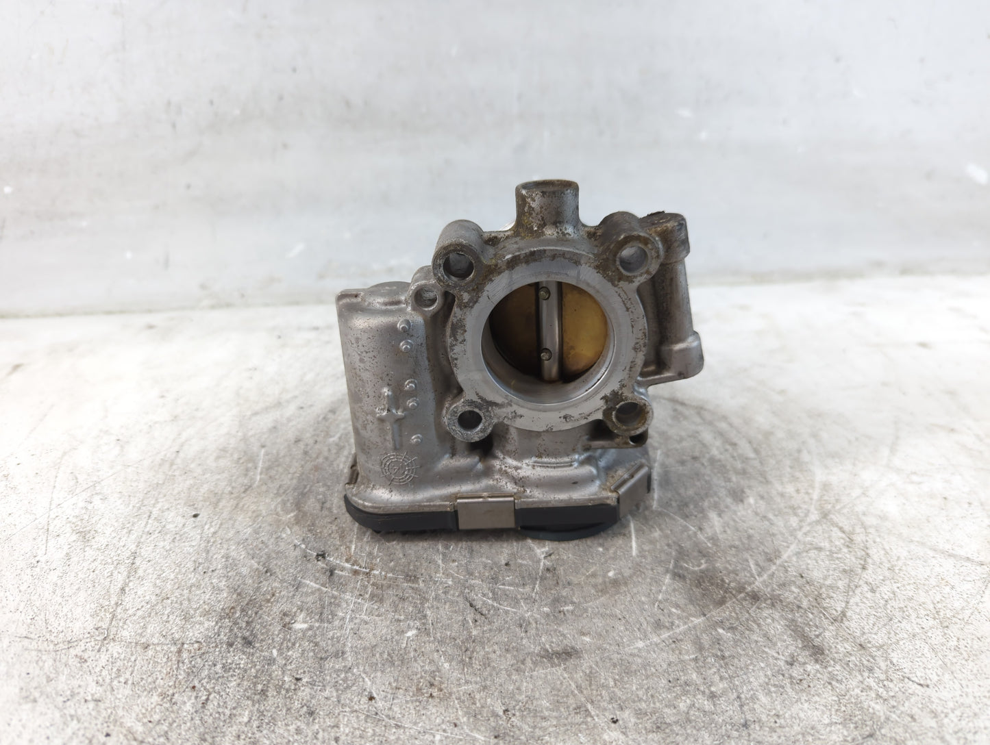 2011-2016 Chevrolet Cruze Throttle Body P/N:55565489 Fits Fits 2011 2012 2013 2014 2015 2016 2017 2018 2019 2020 2021 OEM Us