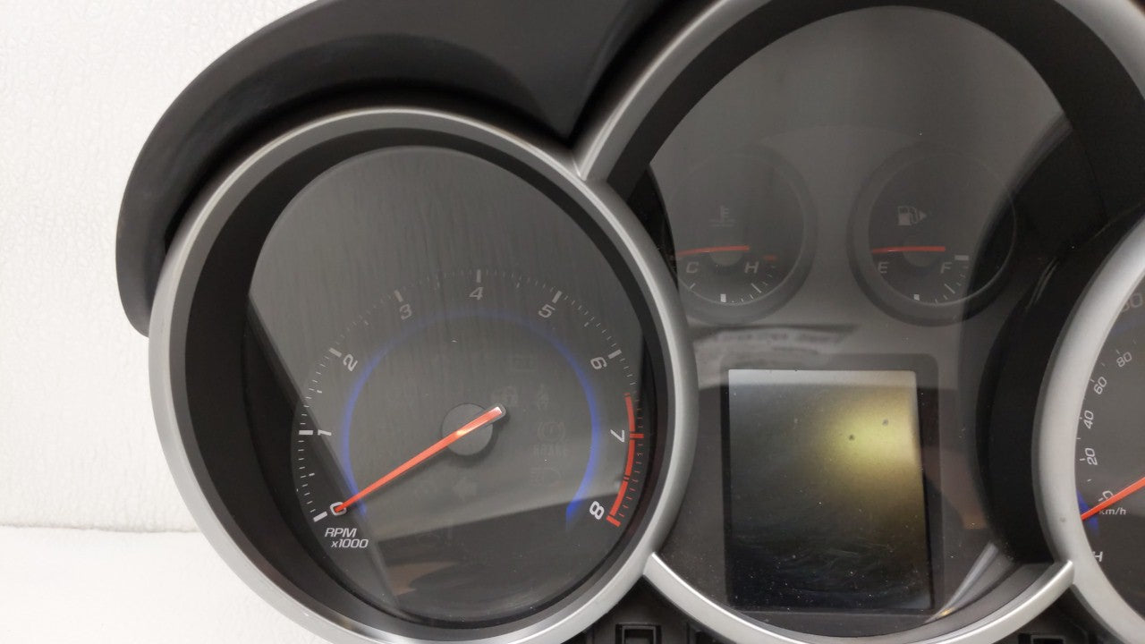 2015-2016 Chevrolet Cruze Instrument Cluster Speedometer Gauges P/N:811511914 94560794, 42362675 Fits Fits 2015 2016 OEM Use