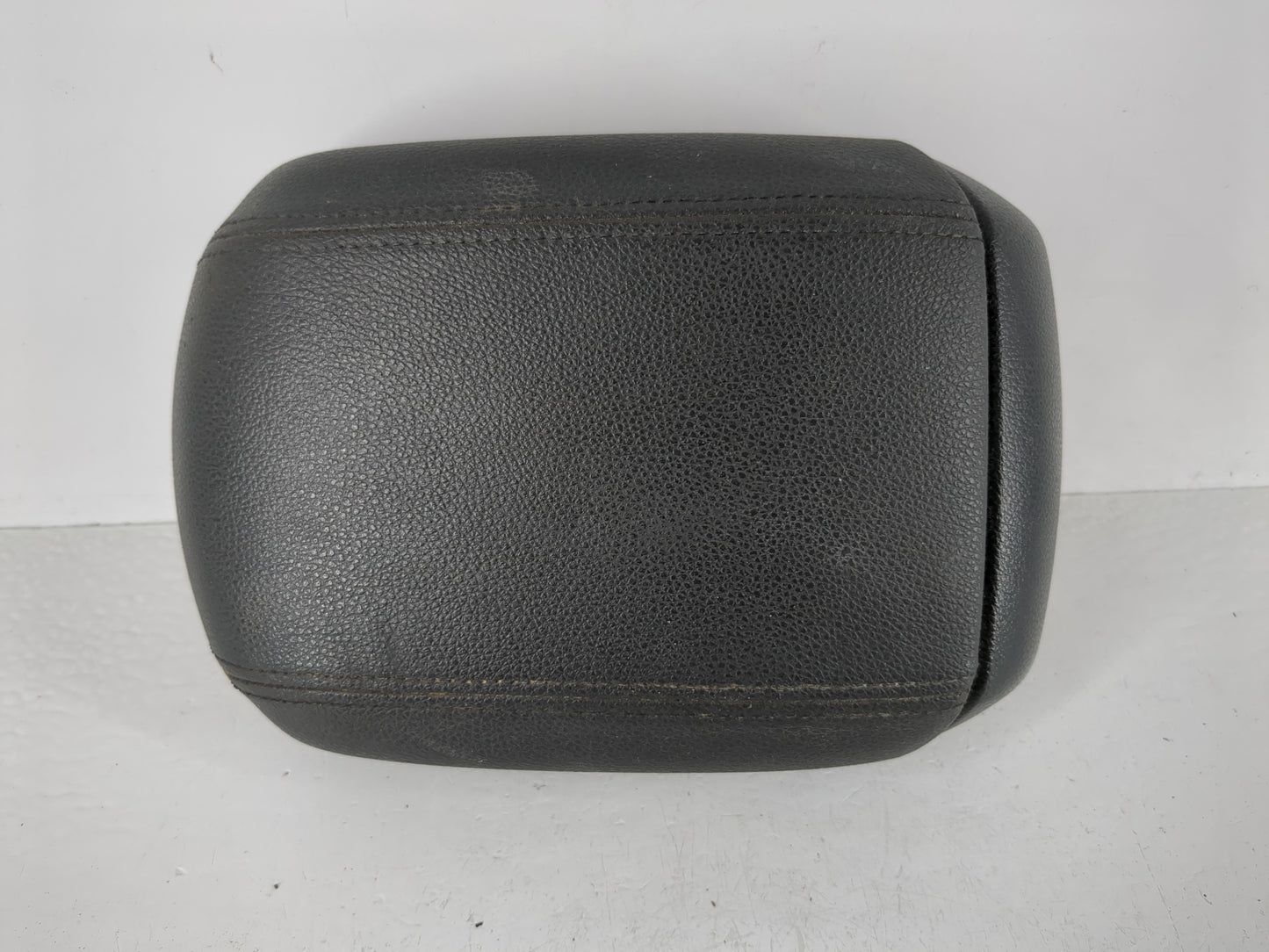 2013-2016 Chevrolet Cruze Center Console Armrest Cover Lid Fits Fits 2013 2014 2015 2016 OEM Used Auto Parts - Oemusedautopa