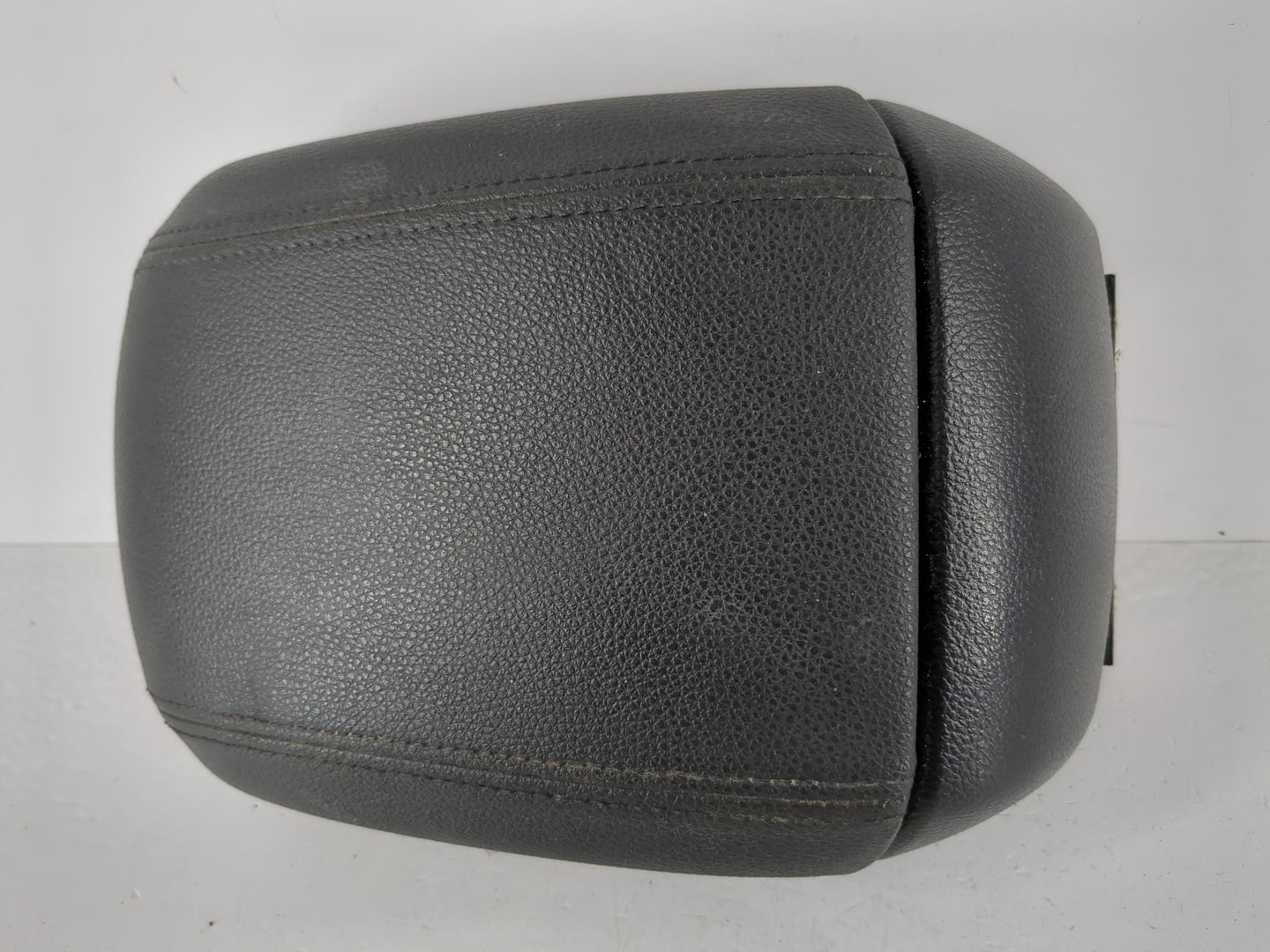 2013-2016 Chevrolet Cruze Center Console Armrest Cover Lid Fits Fits 2013 2014 2015 2016 OEM Used Auto Parts - Oemusedautopa