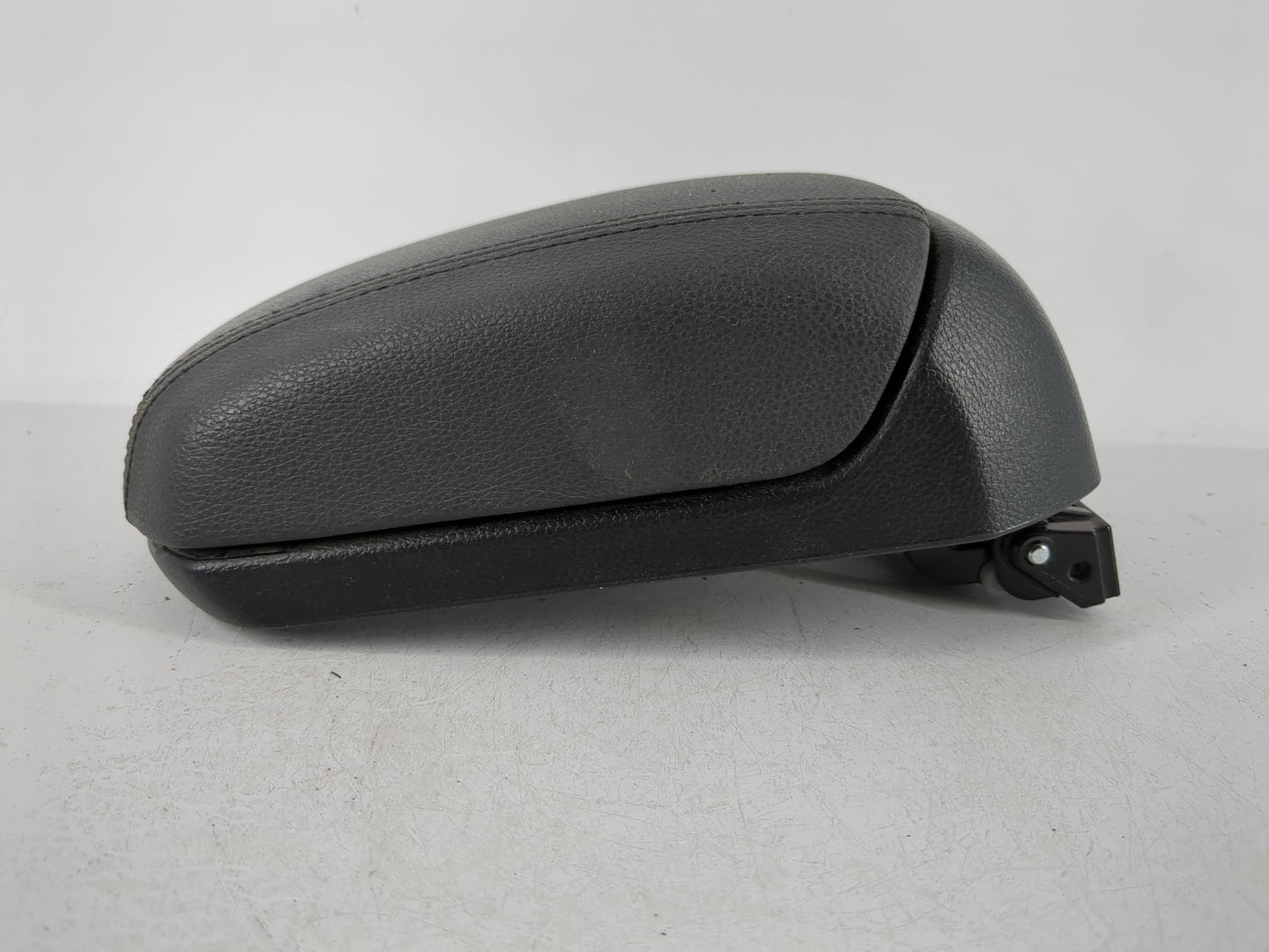 2013-2016 Chevrolet Cruze Center Console Armrest Cover Lid Fits Fits 2013 2014 2015 2016 OEM Used Auto Parts - Oemusedautopa