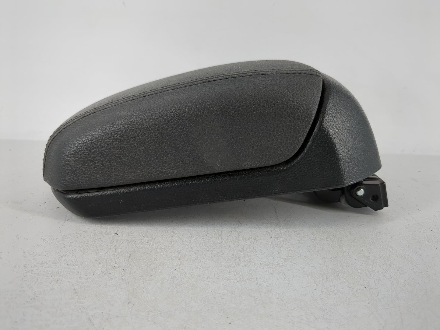 2013-2016 Chevrolet Cruze Center Console Armrest Cover Lid Fits Fits 2013 2014 2015 2016 OEM Used Auto Parts - Oemusedautopa