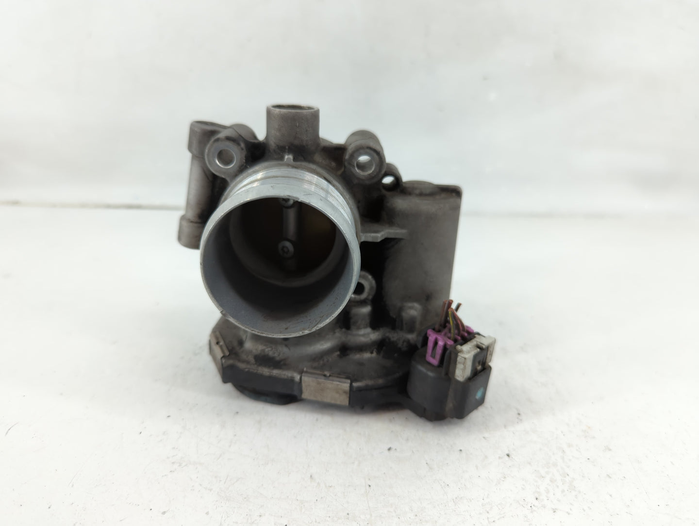 2011-2016 Chevrolet Cruze Throttle Body P/N:55581662 Fits Fits 2011 2012 2013 2014 2015 2016 2017 2018 2019 2020 2021 OEM Us