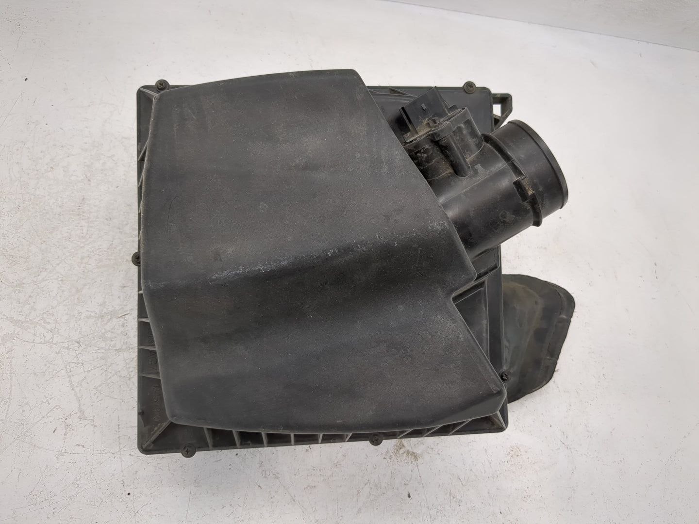 2015-2016 Chevrolet Cruze Air Cleaner Intake-duct Hose Tube - Oemusedautoparts1.com